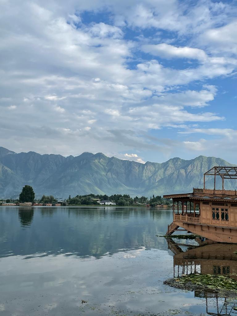 Vistas del Lago Nigeen